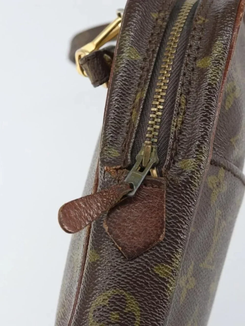 LOUIS VUITTON Monogram Danube Shoulder Bag Vintage M45266 LV Auth 160227